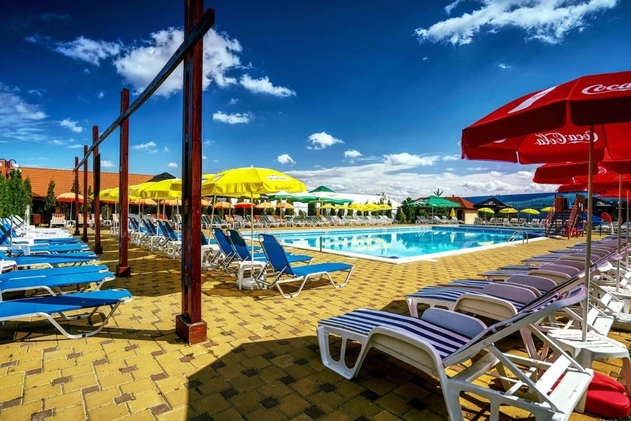 Aqua Party Hotel Victoria  Екстериор снимка