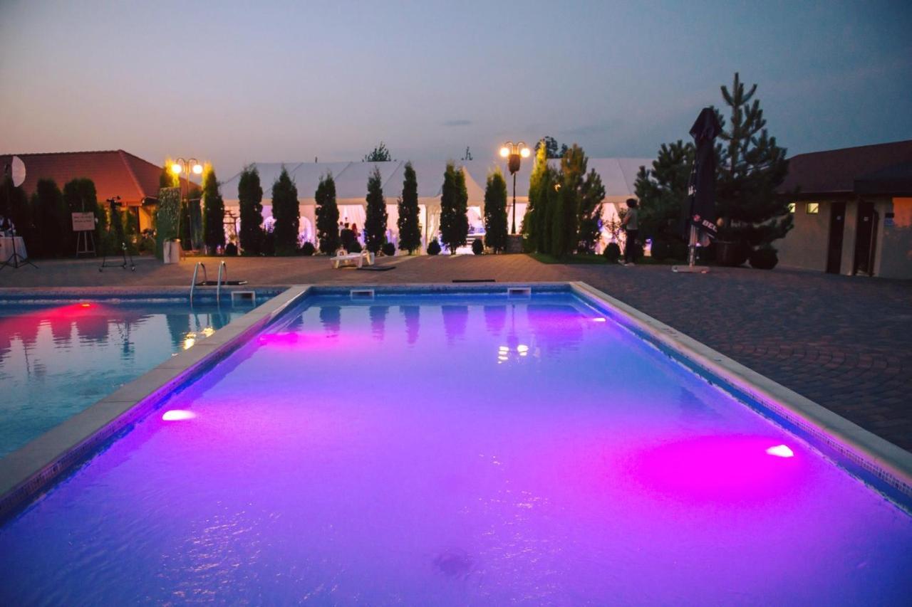 Aqua Party Hotel Victoria  Екстериор снимка